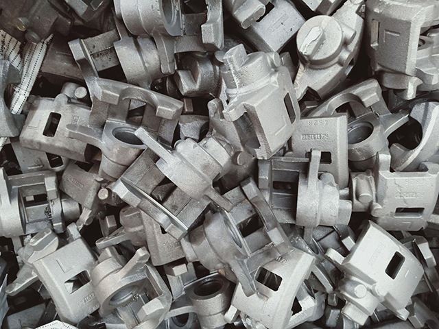 Колики је садржај угљеника у одливцима од нодуларног гвожђа?